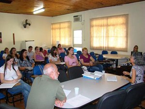 GRS Ubá realiza reunião em Saúde Auditiva