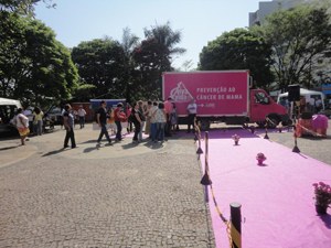 Caminhão Mamógrafo visita Varginha