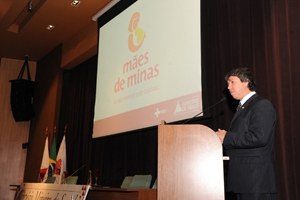 Secretário participa de simpósio sobre atenção primária à saúde