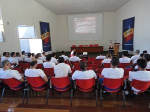 Polícia militar na Guerra contra a Dengue