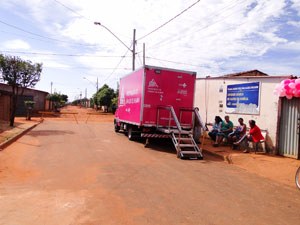 Uberlândia realiza 100 mamografias no mamógrafo móvel