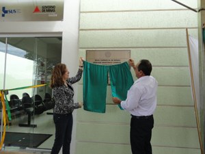 Martinho Campos e Itaguara inauguram Farmácia de Minas