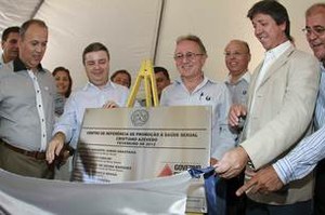Anastasia inaugura centro de saúde para tratamento especializado em Pirapora