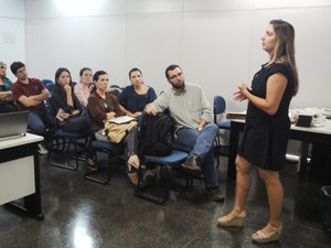 SES capacita médicos para manejo clínico da dengue em Uberaba