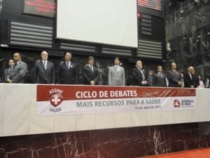 Secretário de Saúde participa de debate em prol de mais recursos para a saúde