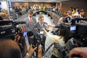 Governo de Minas lança programa para entregar medicamentos em domicílio