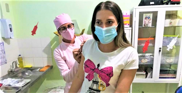 Crédito: Vacinação dos profissionais de saúde no município de Gameleiras