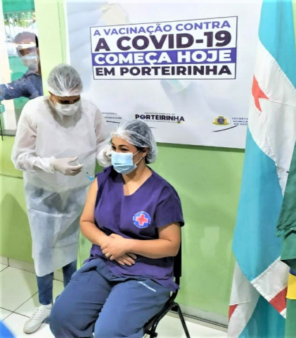 Vacinação em Porteirinha