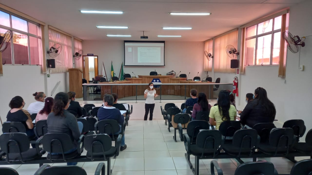 Capacitações ocorrem periodicamente para subsidiar municípios no processo de vacinação - Foto: Graziele Dias