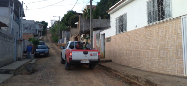 Veículo de Ultra Baixo Volume (UBV), da SES-MG, em trabalho de bloqueio na cidade de Rio Pomba - Foto: Divulgação Prefeitura de Tocantins