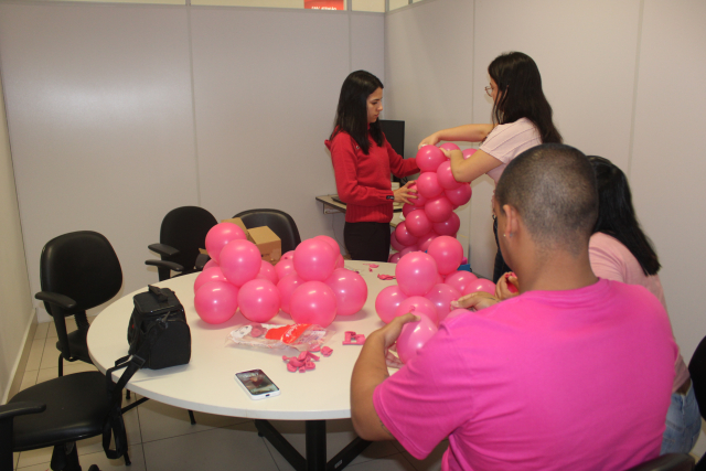 Colaboradores da SRS Pouso Alegre se envolvem nas ações do Outubro Rosa - Foto: Otávio Coutinho