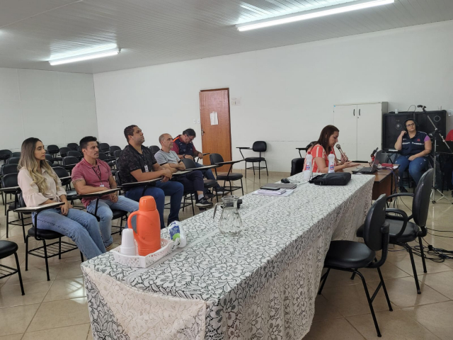 A reunião ocorreu no auditório da SRS Manhuaçu e contou com a participação das portas hospitalares por videoconferência - Foto: Heber Firmino