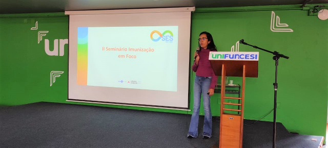 Referência Técnica em Imunização da GRS Itabira, Marcella Cristina Silva Braga - Foto: II Seminário Regional “Imunização em Foco”