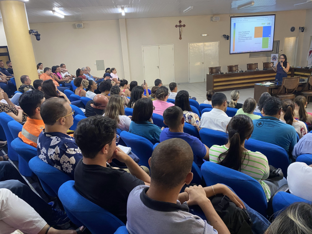 Priscila Fujiwara em sua palestra no evento - Foto: Keila Lima
